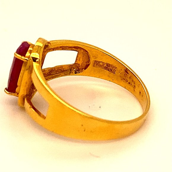 GIA Tajik Ruby 2.06ct Solid 21K Yellow Gold Ring - Picture 5 of 9